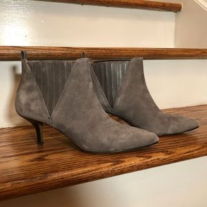 Donald J Pliner gray suede ankle boots